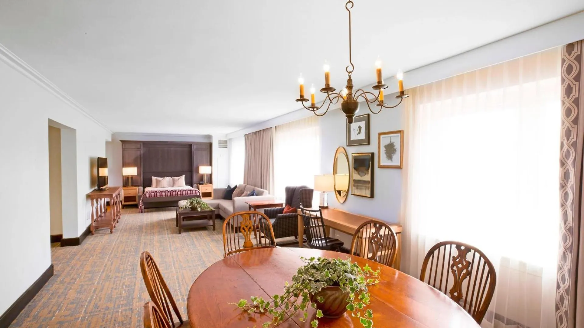 Williamsburg Lodge, Autograph Collection Отель