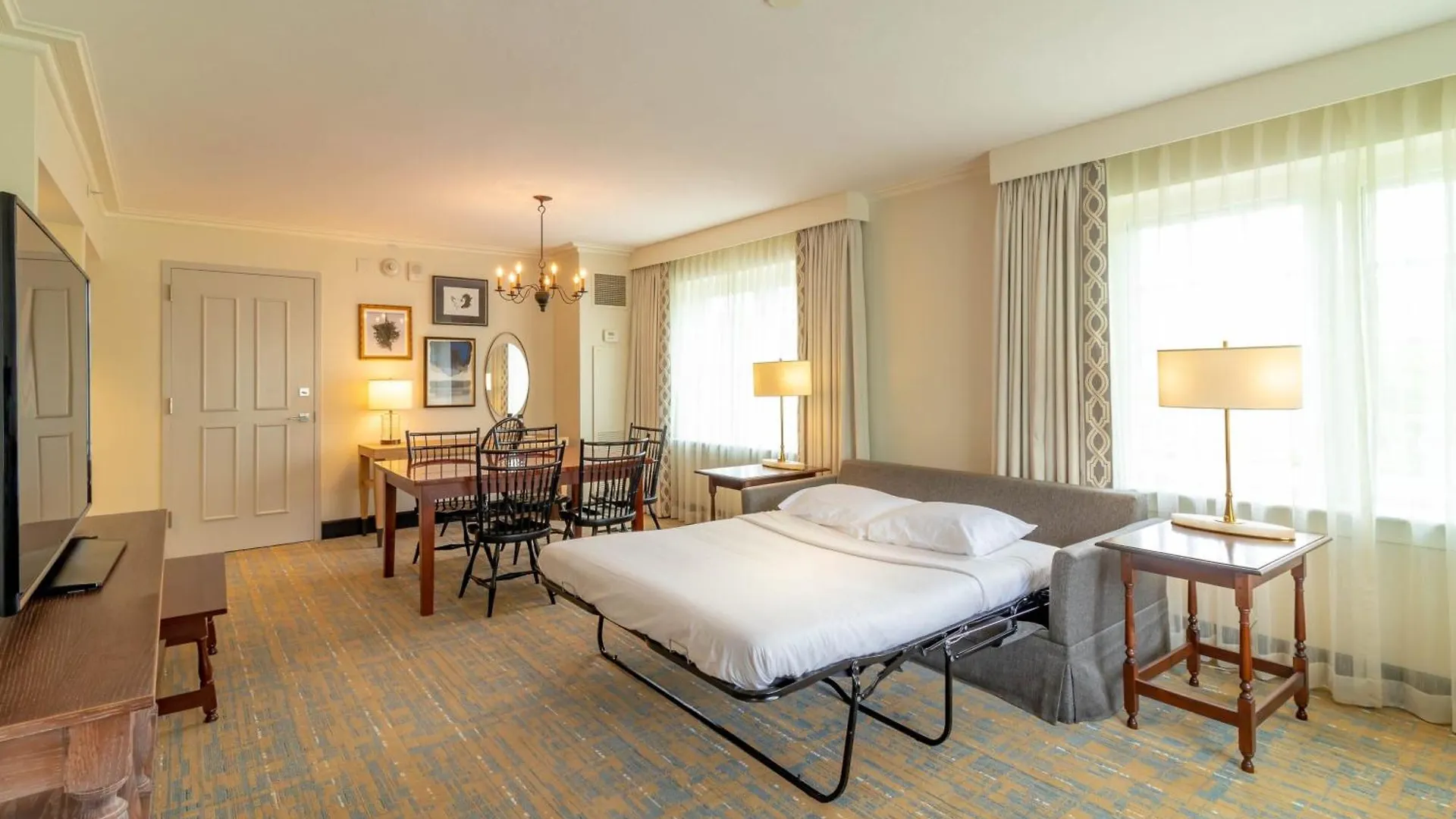 Williamsburg Lodge, Autograph Collection 5*,