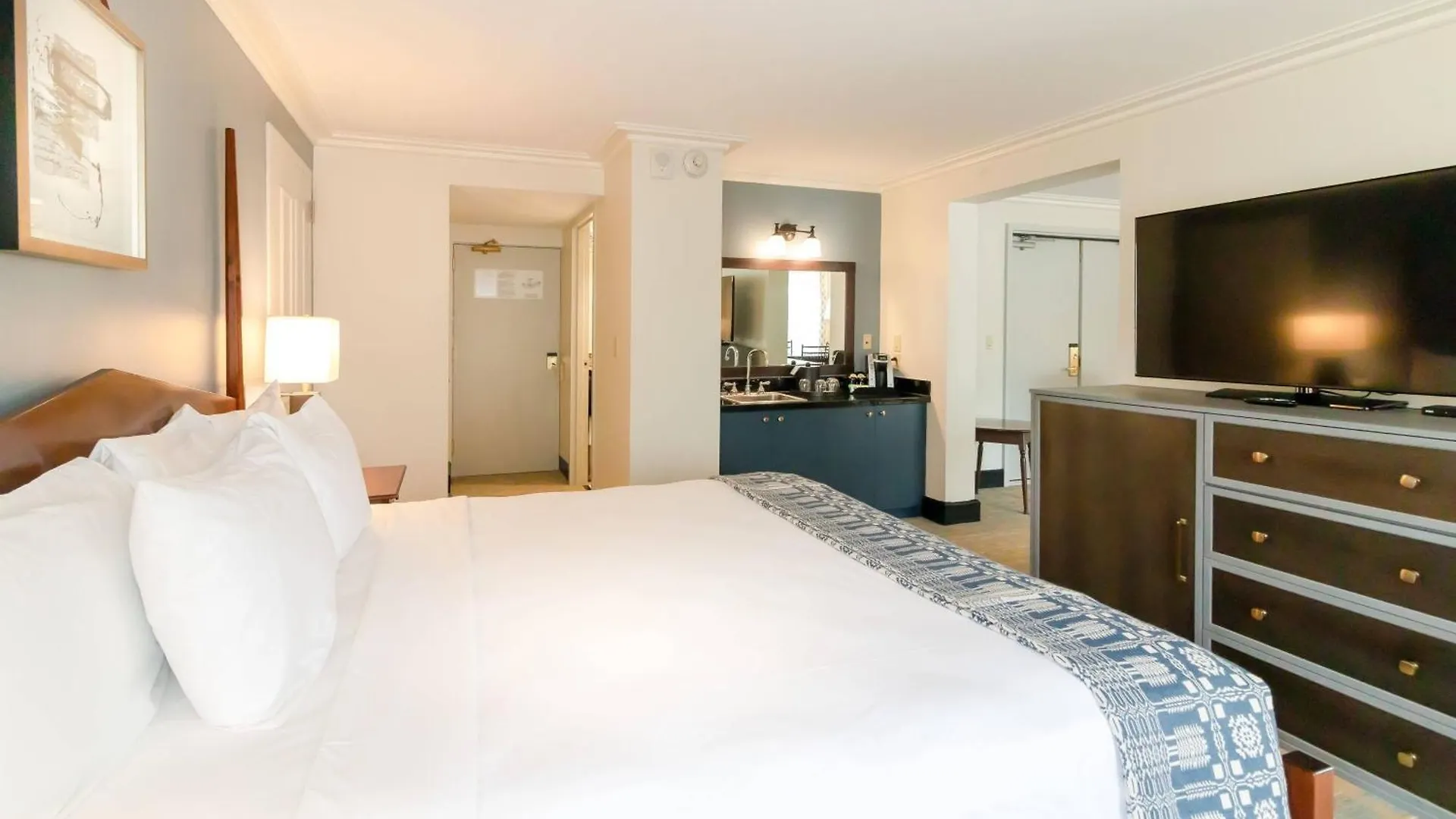 Williamsburg Lodge, Autograph Collection 5*,  United States