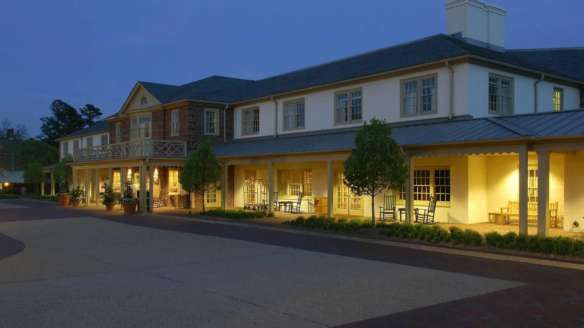 Hotel Williamsburg Lodge, Autograph Collection